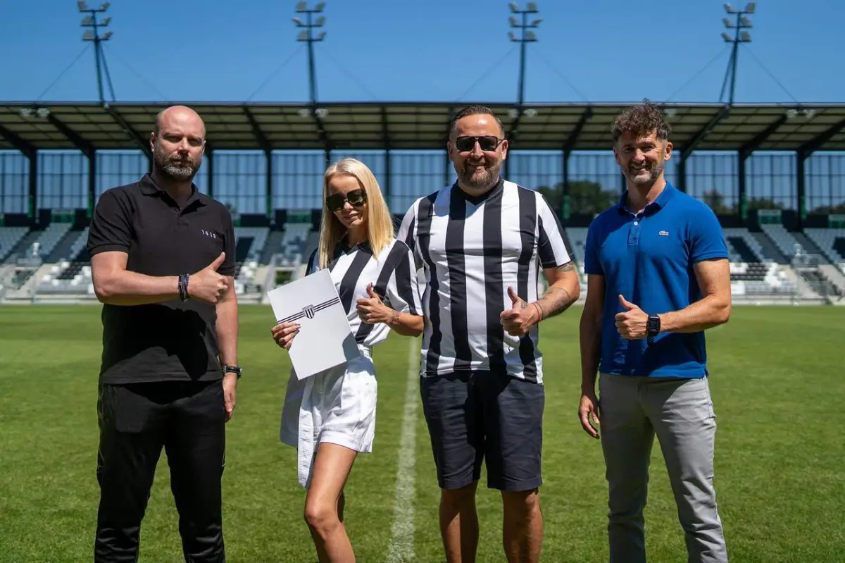 Aquaplast kontynuuje współpracę z Sandecją na kolejny rok
