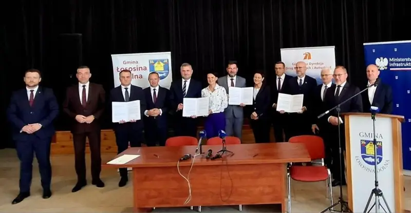 Podpisano umowy dotyczące budowy drogi krajowej nr 75