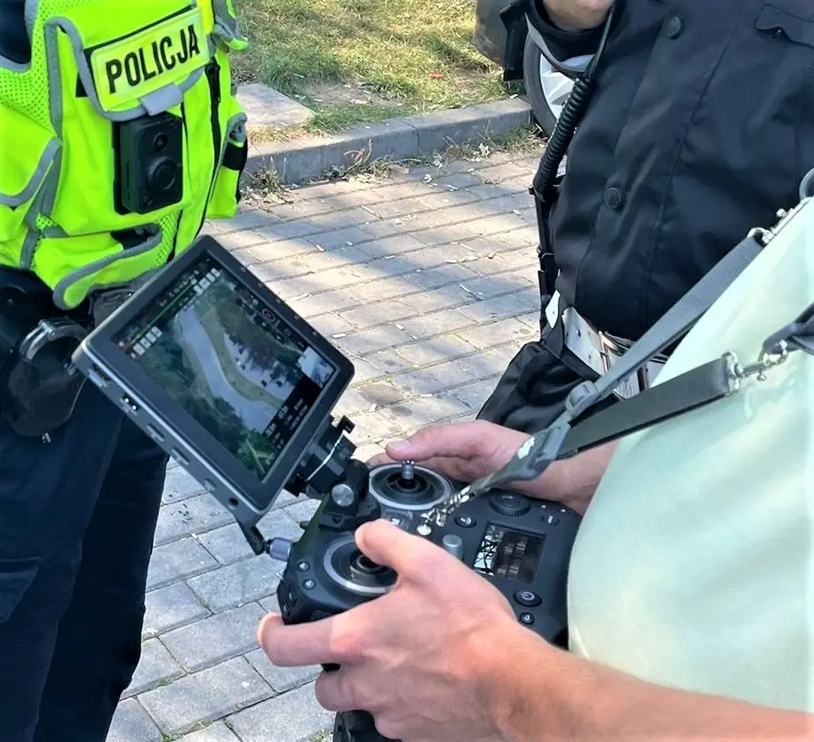Akcja kontrolna policji z użyciem drona w Nowym Sączu