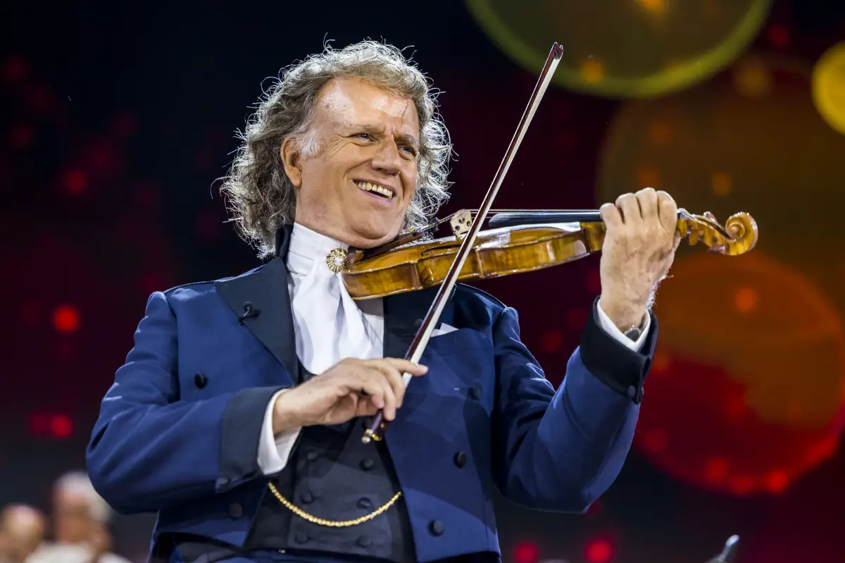Retransmisja koncertu André Rieu "Niech żyje Maastricht!" w Kinie SOKÓŁ
