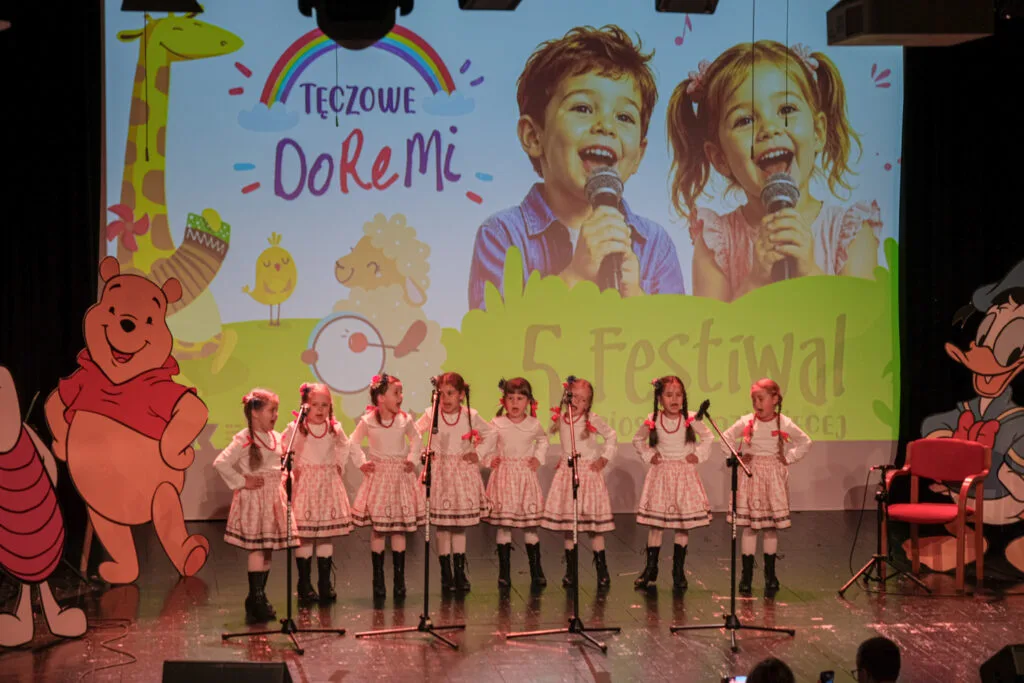 5. Festiwal Piosenki Dziecięcej 'Tęczowe Do Re Mi' – relacja zdjęciowa